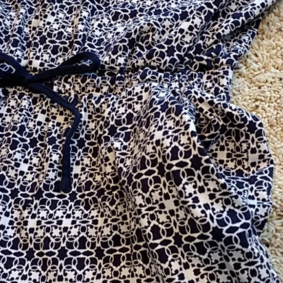 New York & Company blue and white romper Medium - Picture 4 of 5